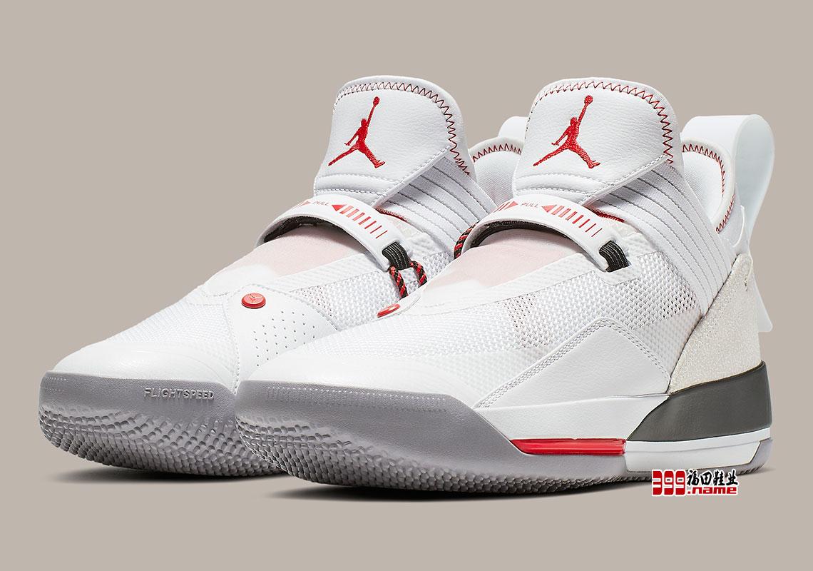 致敬 AJ3 白水泥！Air Jordan 33 Low “White/Cement” 官方图片释出