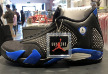 Supreme x Air Jordan 14 “Black/Royal” 曝光图再释出