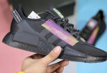 阿迪达斯 Adidas NMD R-1.V2，夜魔侠货号 ： FW1961