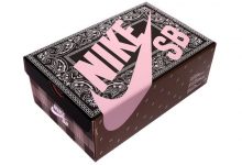 Travis Scott的Nike SB Dunk Low配特殊鞋盒 香不香呢？货号：CT5053-001