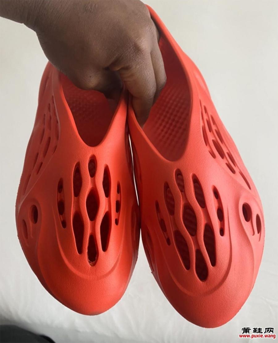 adidas Yeezy Foam Runner Clog橘红色发售信息