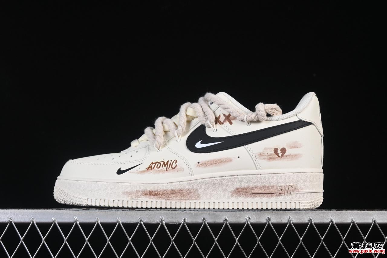 Nike Air Force 1'07 Low做旧狂潮板鞋深度评测：设计灵感解析、材质工艺揭秘与个性穿搭全指南